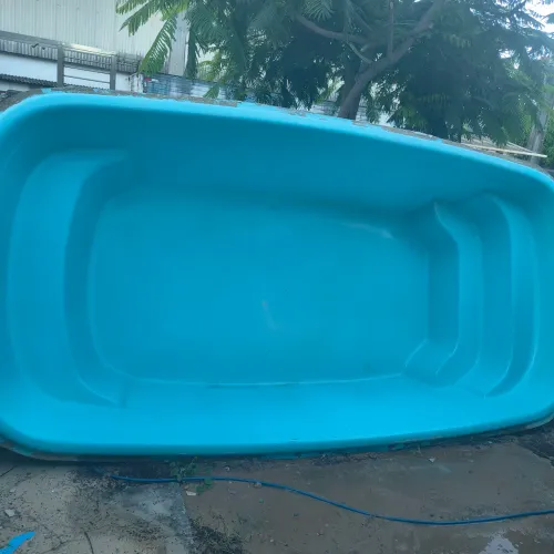 Piscina em excelente estado de conservação com Bomba, filtro, tamanho 3.80 x 1.80 x 0.80