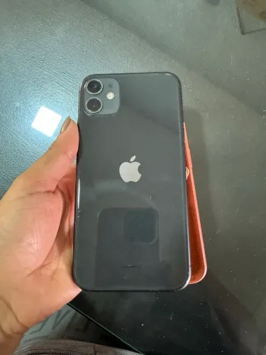 iPhone 11 / 124 gb 