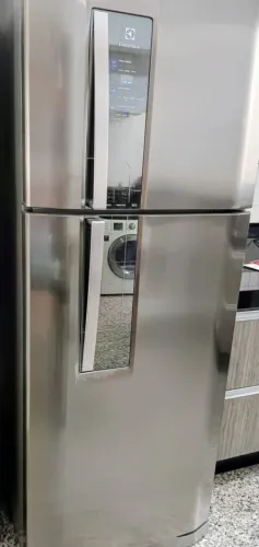 Geladeira Electrolux Inox Frost Free