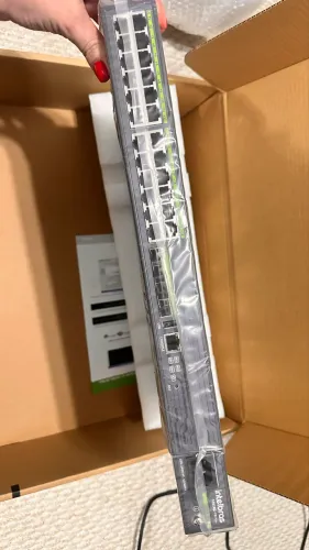 Switch Gerenciável L3 Intelbras S3028G-PB Max