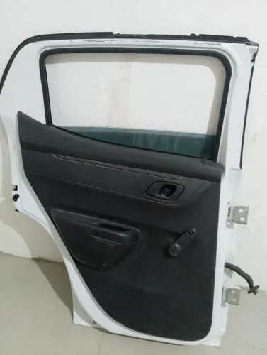 VENDO PORTA KWID 