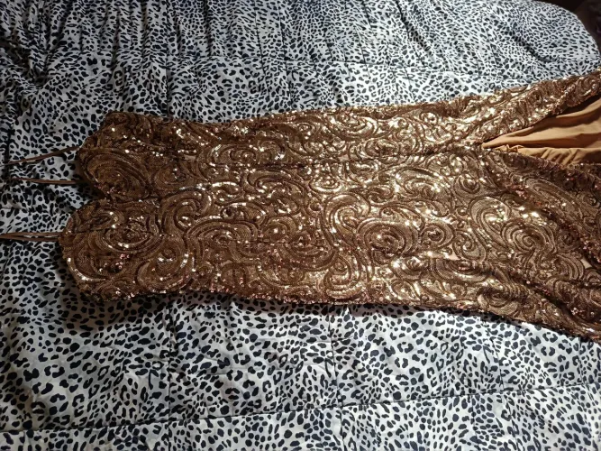 Vestido de festa em paetê