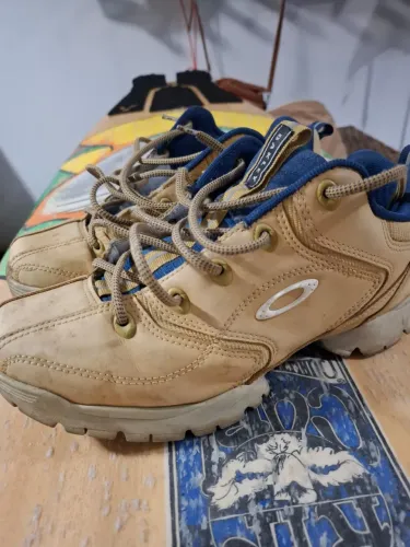 Tênis bota Oakley