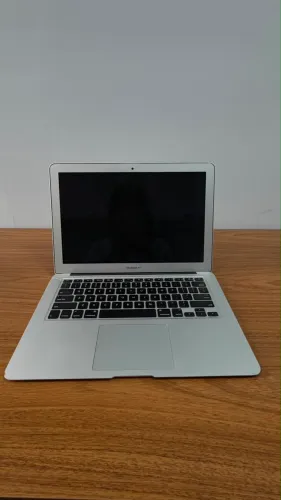 MacBook Air 13,3? Early