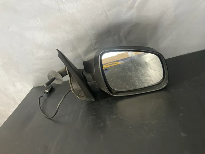 Retrovisor Renault Sandero / Logan 2023 lado direito 