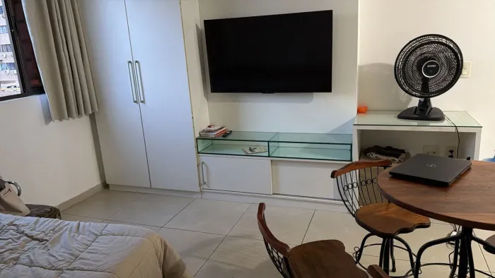 Apartamento mobiliado para aluguel em Boa Viagem com 1 quarto, nascente e área de lazer
