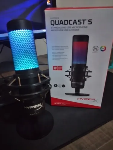 Microfone HyperX QuadCast S - Modelo com RGB - Completo na Caixa