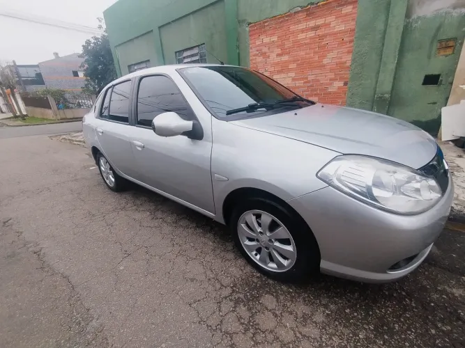 Renault Symbol Privilège Hi-flex 1.6 16V 4P 2013