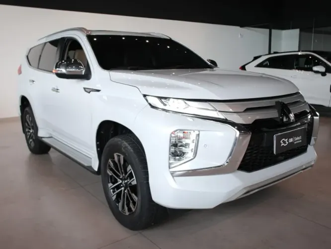 Mitsubishi Pajero Sport HPE-S 2.4 4X4 Diesel AUT 2023