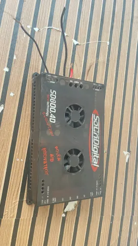 Módulo um amplificador 800 X4