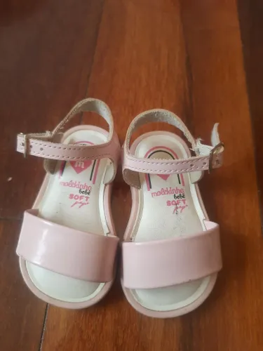 Sandália molekinha rosa tamanho 17