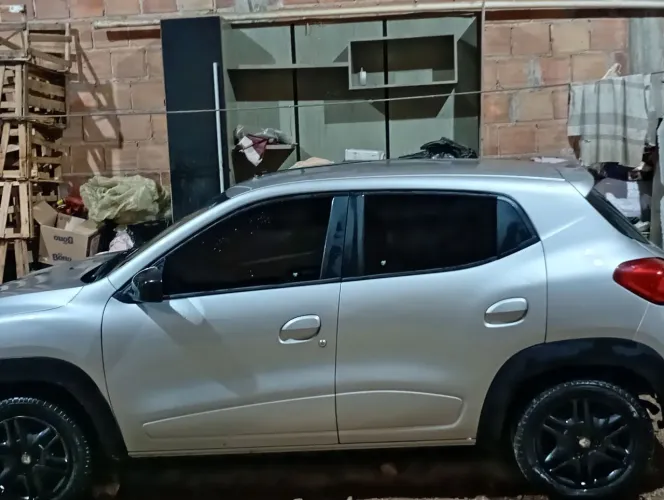 Renault Kwid Intense 1.0 Flex 12V 5P Mec. 2021