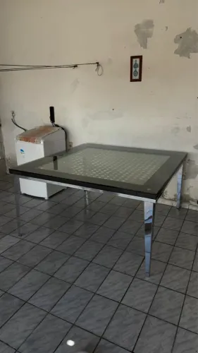 Mesa grande de vidro