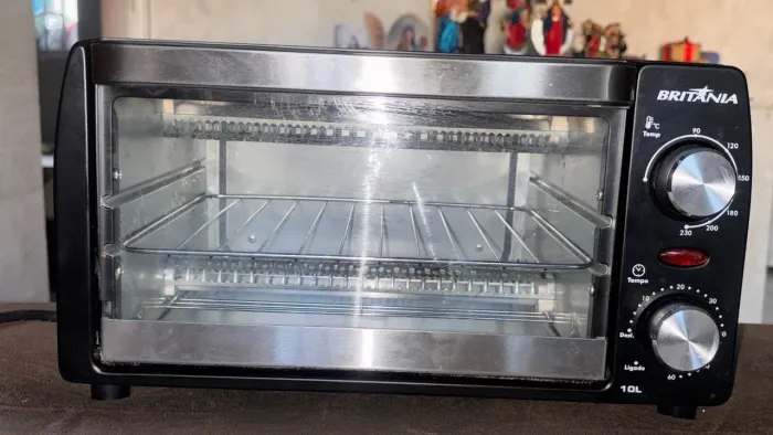 Forno Elétrico Britânia 10 Litros - Usado Poucas Vezes, em Ótimo Estado