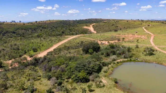 Terreno à venda financiado SEM ENTRADA, 20000 metros quadrados em Zona Rural - Cordisburgo