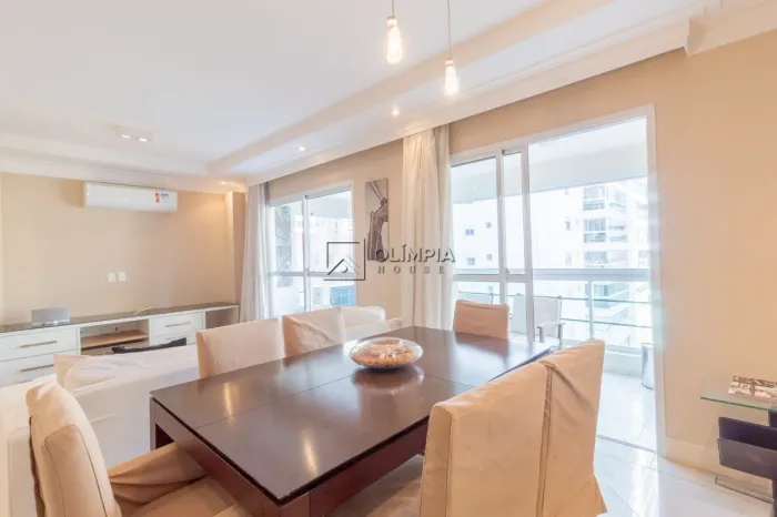 Aluguel Apartamento 3 Dormitórios - 111 m² Vila Olímpia