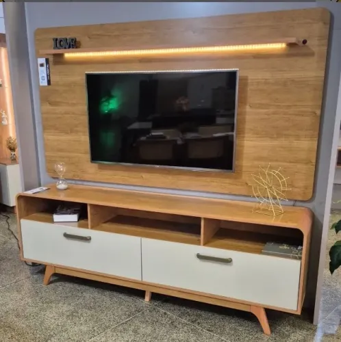 Painel com Rack Cristalle 200