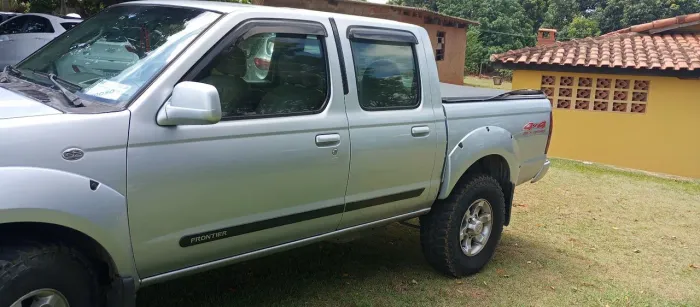 Nissan Frontier Se/se Strik/one CD 4X4 2.8 Dies 2003