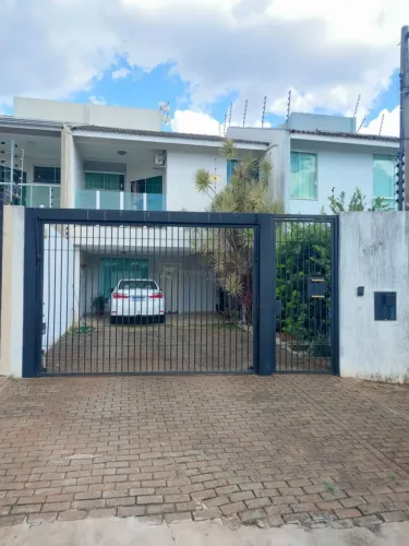 Casa/Sobrado Sobrado em Maringá