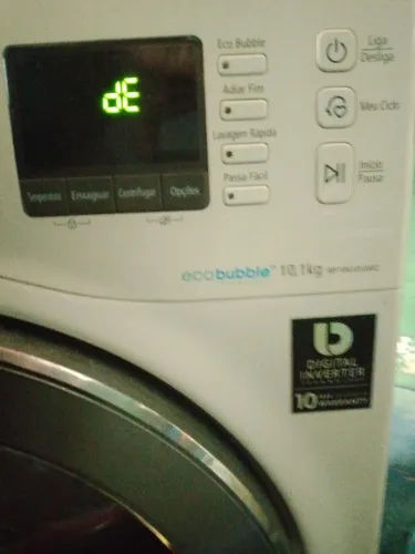 Máquina de lavar roupa pra venda com defeito cód b3 funciona mas aparece esse cód.