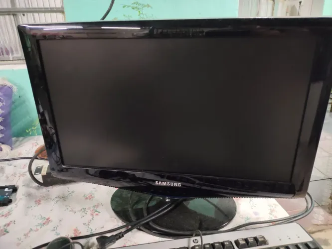 TV/Monitor LCD de 22 polegadas