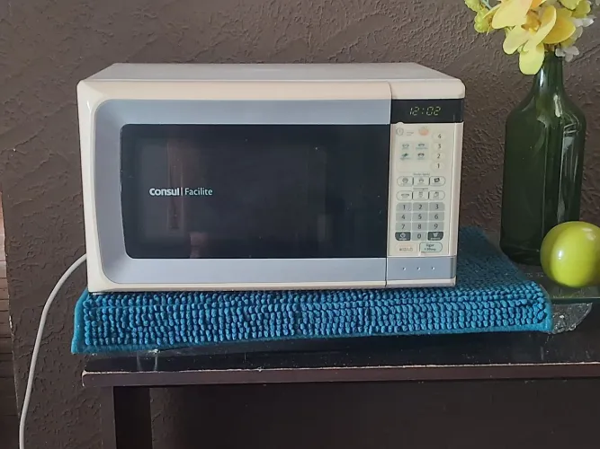 Microondas Cônsul Facilite 20 litros ( Funcionando perfeitamente)