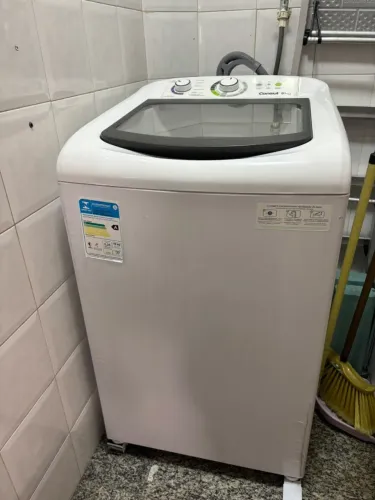 Máquina de Lavar Consul 9kg com Dosagem Extra Econômica e Ciclo Edredom - Branca