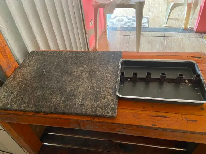 Vendo Balção para cortar churrasco