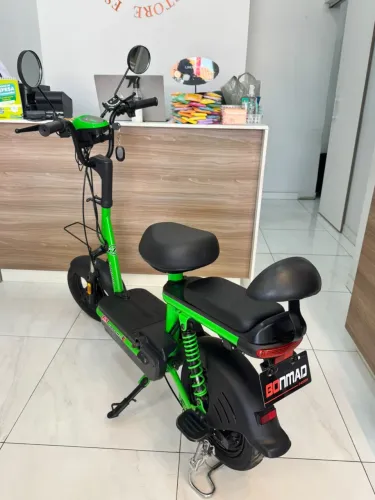 Scooter Elétrica Bonmad 350W - Apenas 6 meses de uso (Com acessórios)