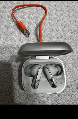 JBl live beam 3