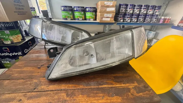 Par farol valeo Vectra