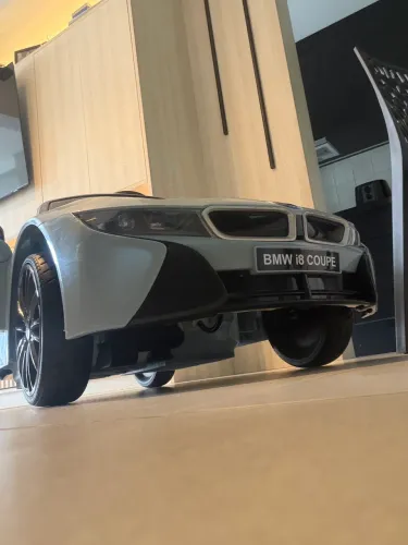 Carrinho Elétrico- BMW I8