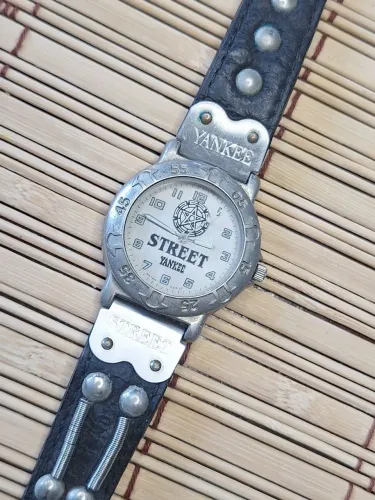 Relógio Yankee Street Original Funcionando em Bom Estado