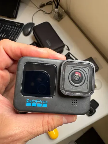 GoPro Hero 10 Black + Acessórios