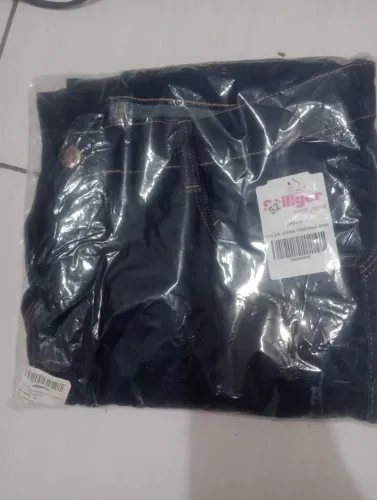 Calça jeans skin 52 nova