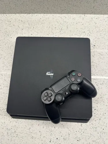 PlayStation 4 Slim 500GB