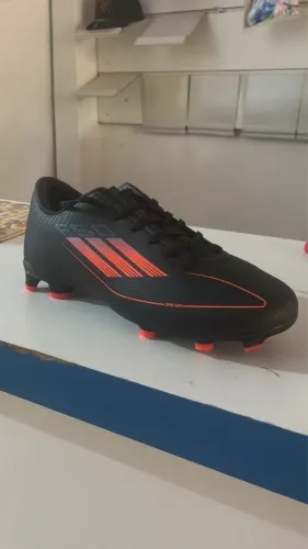 Chuteira Adidas F50 - Campo