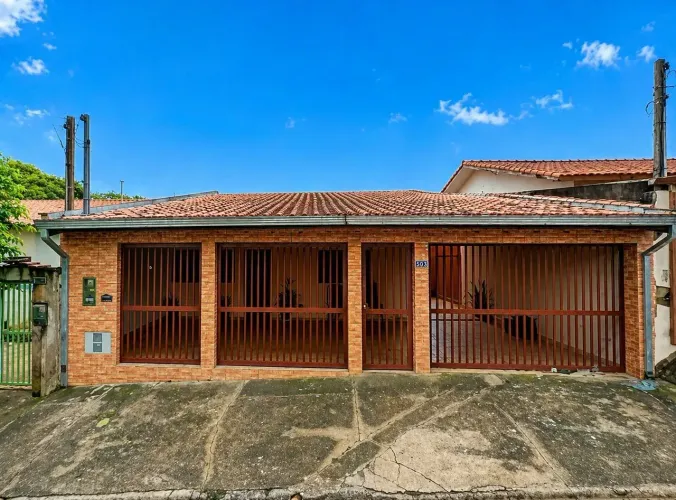 CASA COM 2 DORMITÓRIOS À VENDA NO JARDIM AMANDA I - HORTOLÂNDIA/SP