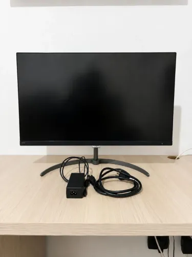 Monitor Philips 27 POL 4K Ultra HD IPS  Completo