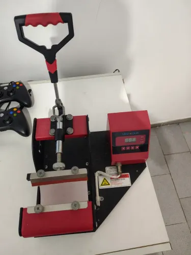 Prensa térmica cilíndrica para canecas