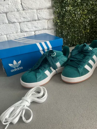 Tênis Adidas 36
