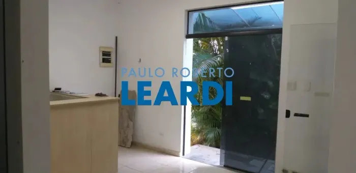 COMERCIAL - POMPÉIA - SP