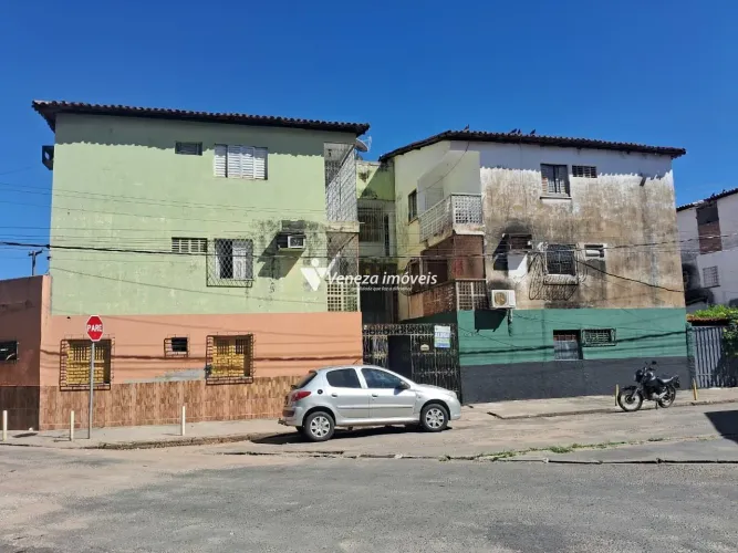 Apartamento com varanda e split no Tancredo Neves para aluguel