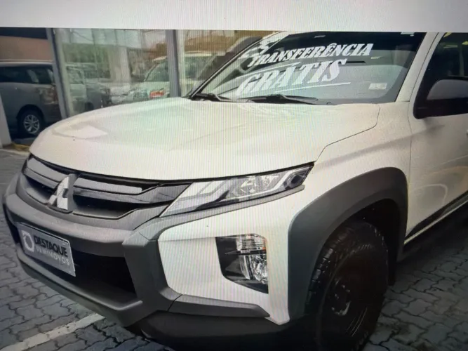 Mitsubishi L200 Triton Savana GLS 2.4 4X4 Die. AUT 2025