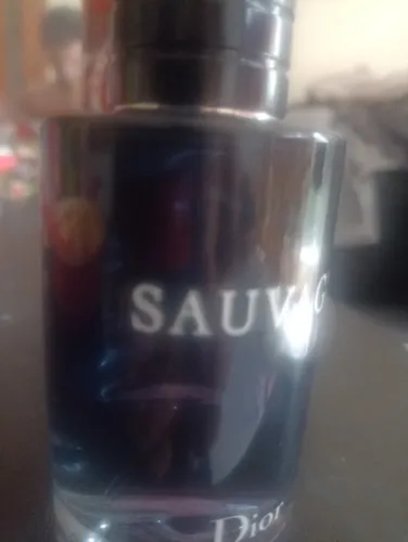 Sauvage EDT metade perfume