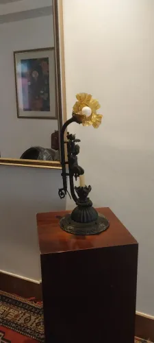 Lustre antigo em Petit bronze