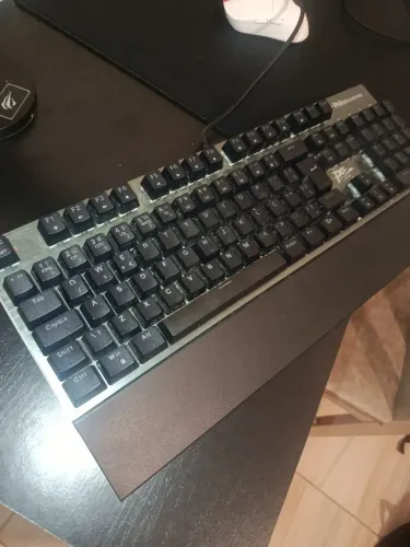 VENDO TECLADO PHILCO PKB92 MECANICO PREÇO NEGOCIAVEL
