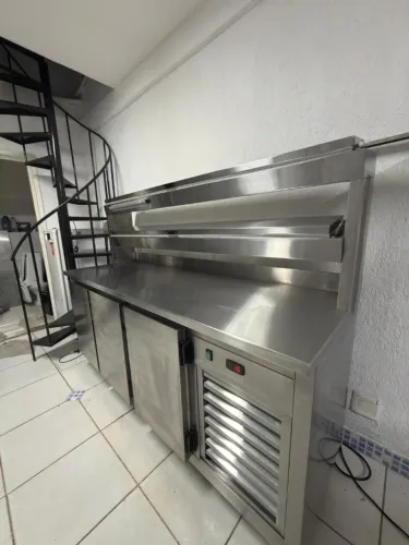 Balcão Refrigerado Condimentadora Pizzaria (IMPECÁVEL)