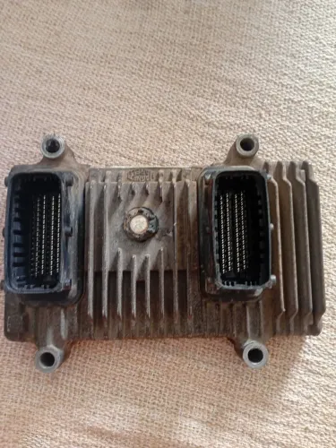 Vendo central do Fiat grande siena tetrafluel. Em perfeito estado 