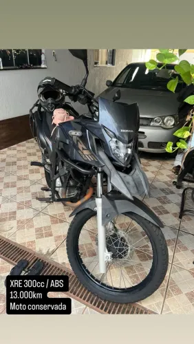 Moto XRE 300 com abs